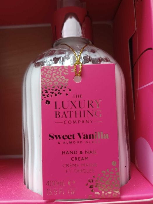 Luxyry Bathing Company