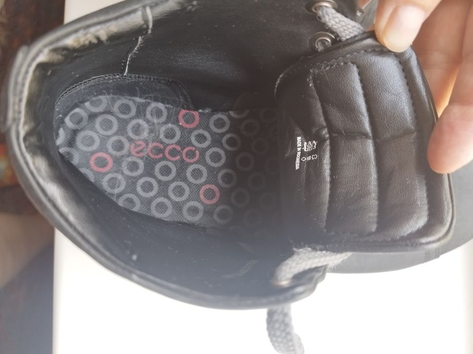 Продам б/у полуботинки Ессо 39р