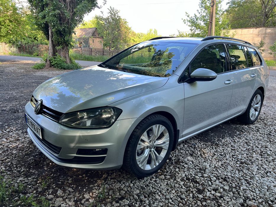 Продам Фольксваген гольф 7 1,4 tsi