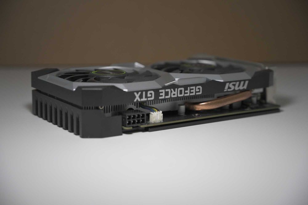 Gráfica MSI GeForce GTX 1660 VENTUS XS OC
