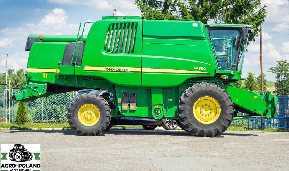 Комбайн зернозбиральний JOHN DEERE W 550 - 2981 м/г - 5,5 м - 2011 рік
