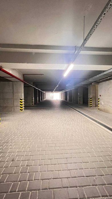 Продаж паркомісце ЖК Козацьке БК Вертикаль 5-7  Будинок