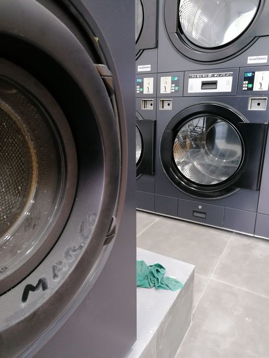 Máquina de lavar roupa self service low cost Líder em Portugal