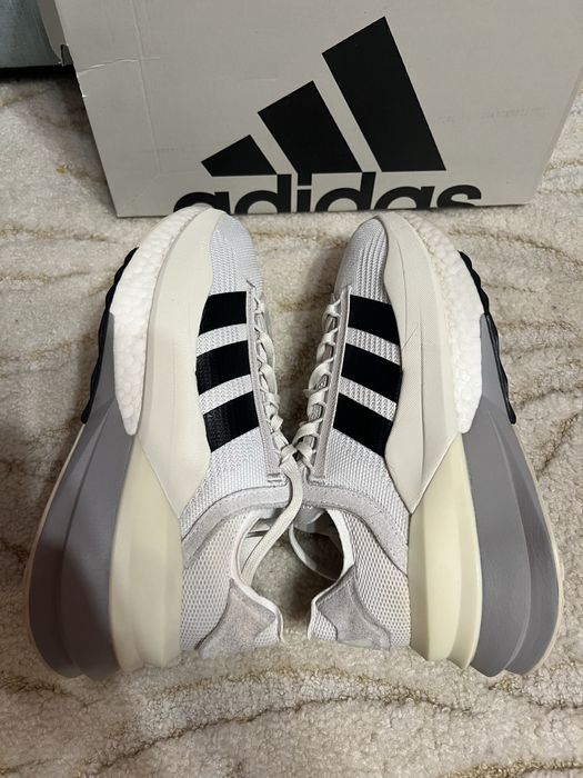 Женские кроссовки adidas Avryn_X  р.39