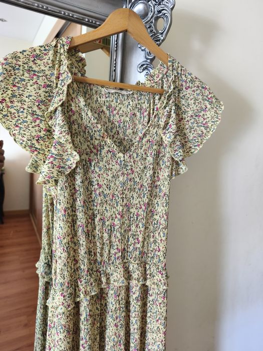 Vestido floral ,Mango
