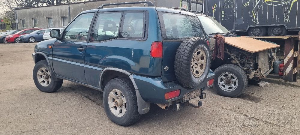 Nissan Terrano Ford maverick klima  2.4 części