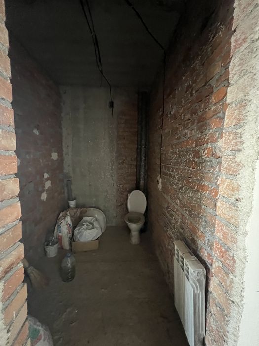 Квартира поруч з парком Щасливим , видова квартира