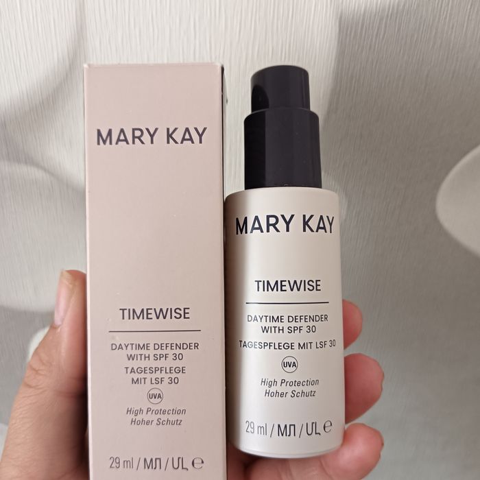 Mary Kay nawilżające serum na dzień