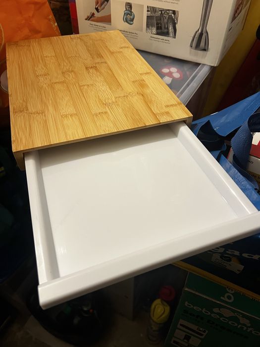 Tabuleiro de bambu com bandeja branca removível – como novo (Lidl)