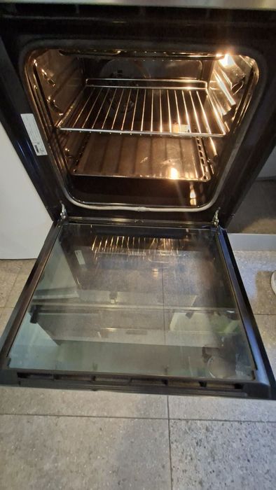 Forno e Placa vitrocerâmica Zanussi