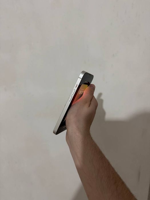 iPhone 13 128 gb neverlock