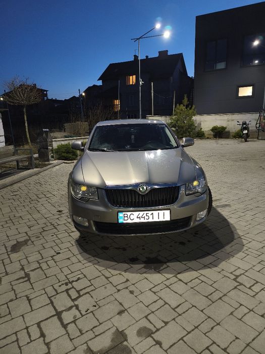 Продам Skoda Superb II 1.8 TSI