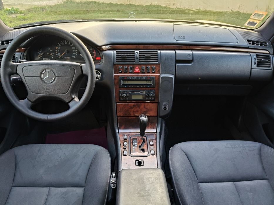 Mercedes E 220 CDI Cx Automática