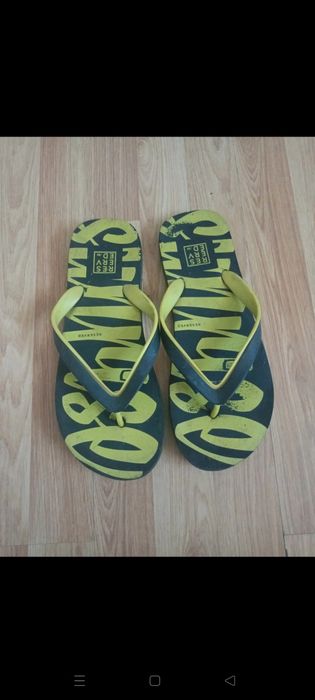 Japonki męskie firmy Reserved