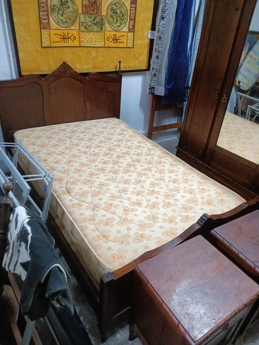 Mobília de quarto estilo antigo