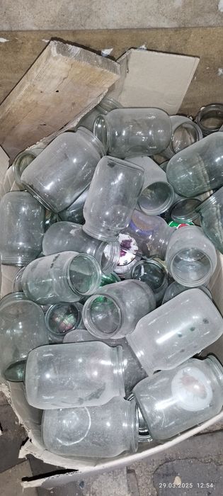 Продам банки от 3 л до 0,5.