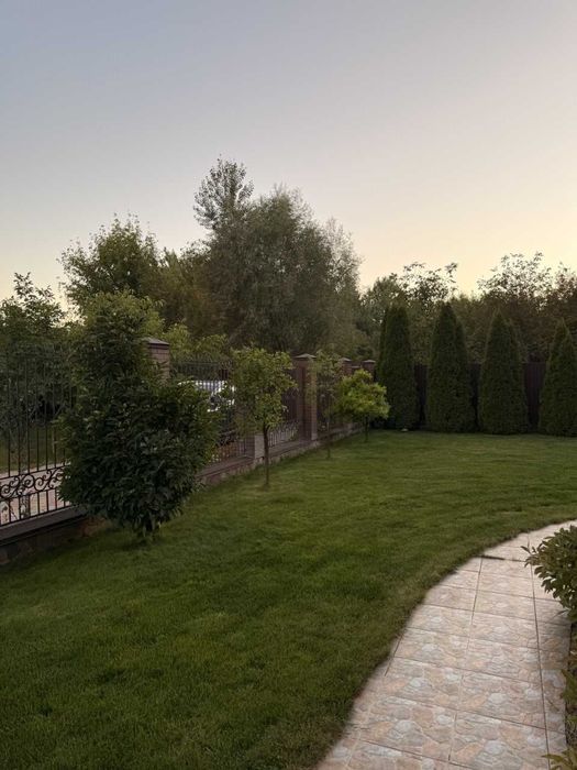 Київ Садова Осокорки р-н Шлюз №2 єроремонт будинок без комісії