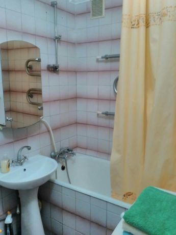 квартира посуточно и почасово метро кловская ул.мечникова 8