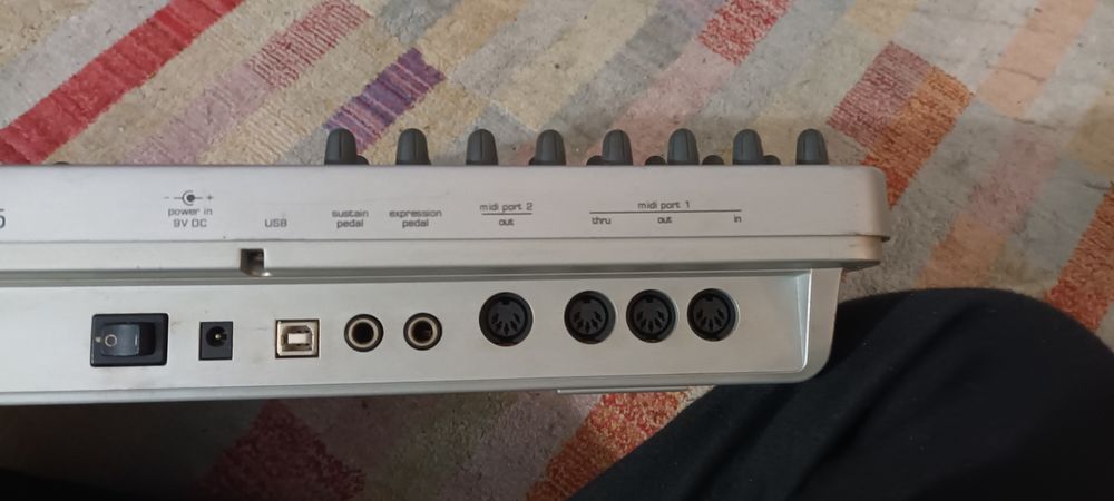 Novation 25 remote teclado  35€