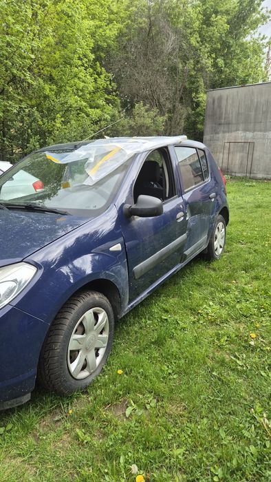 Dacia sandero  uszkodzona