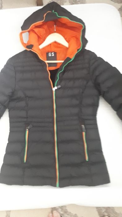 Śliczna puchowa kurtka G-star  L plus gratis.