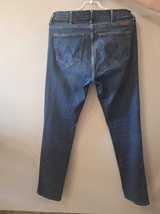 Jeansy Wrangler