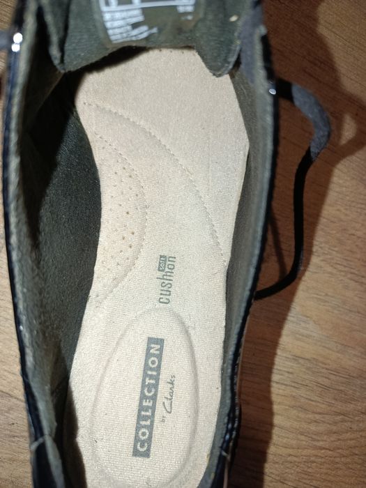 Туфлі лаковані.Clarks collection.