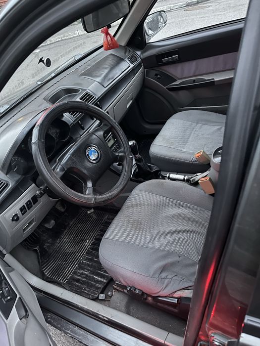 GEELY MR 2008 рік 1.5 бензин