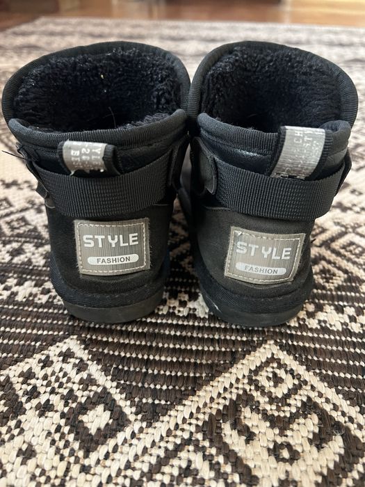 Уггі, черевики, чобітки