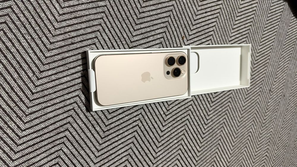 iPhone 16 Pro – Excelente Estado