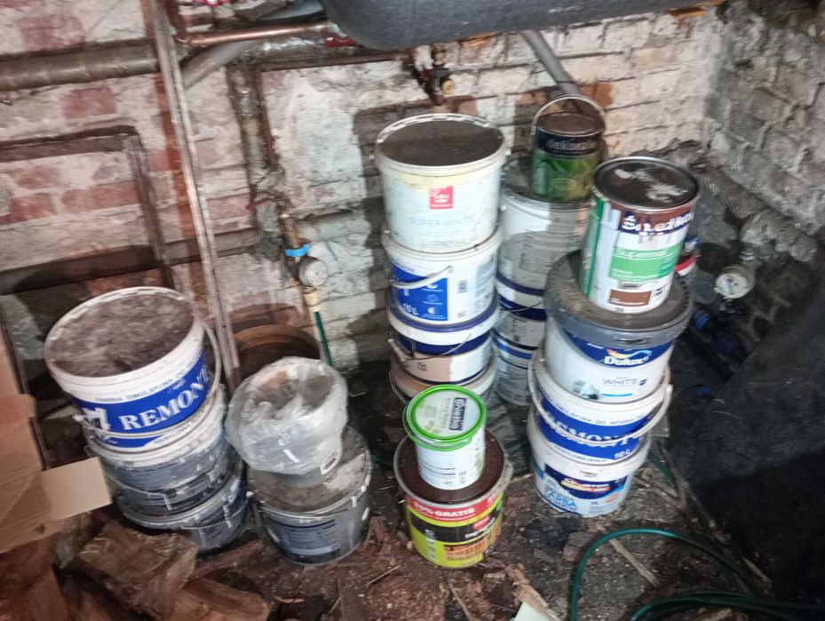 Farby emulsyjne trochę olejnych i inne . cena za litr