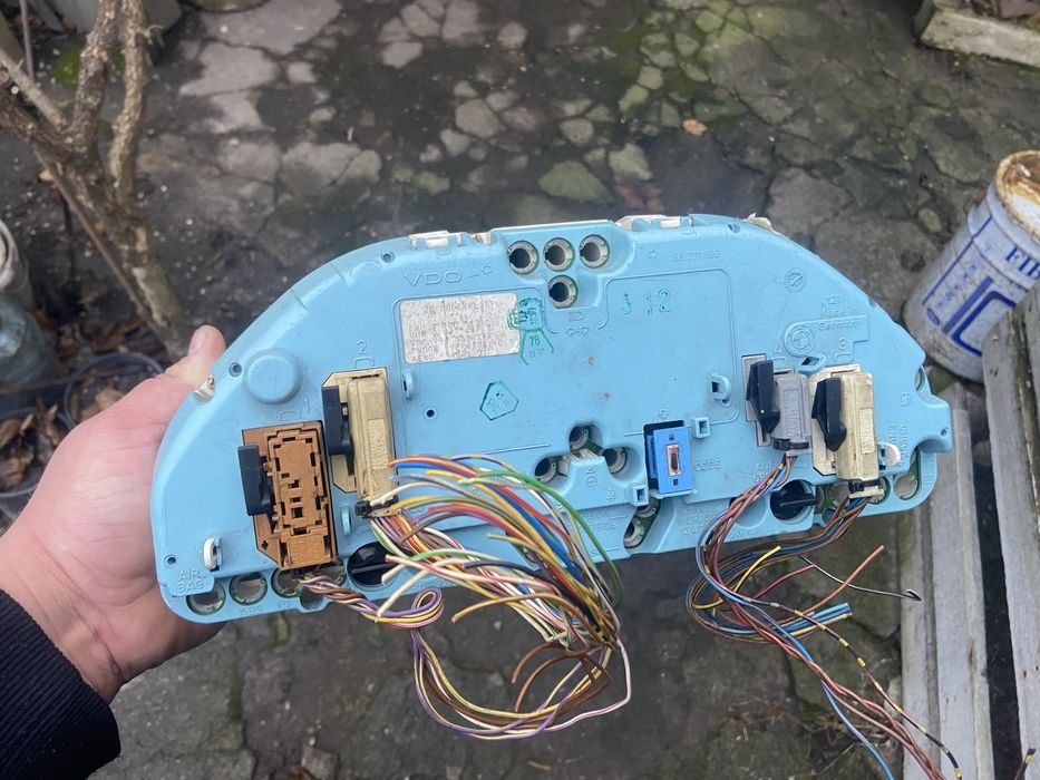 Приборна панель Hight до BMW e34