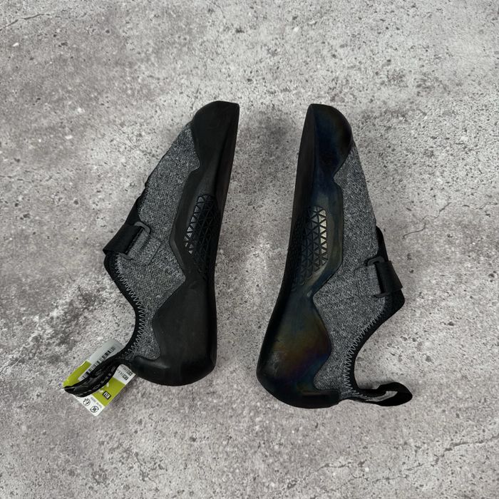 Нові скельні туфлі Decathlon Simond First Klimb в 39 розмірі