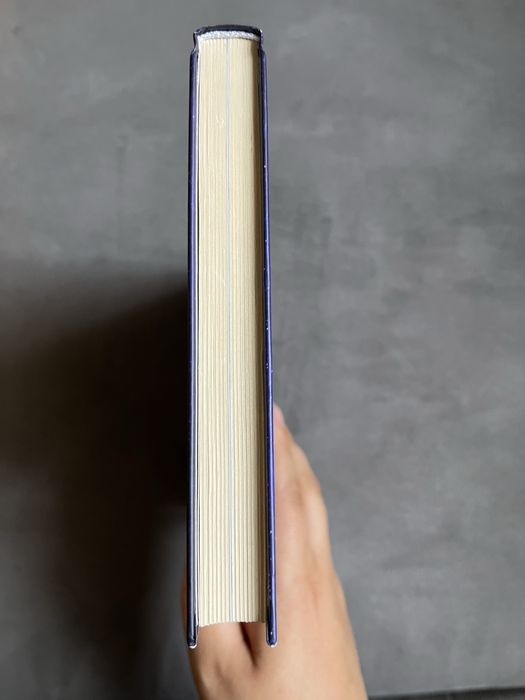 Книга Едріан Беслі «EXO K-POP  суперзірки»