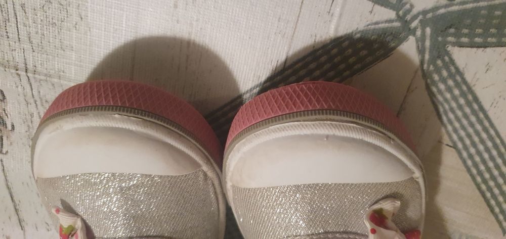 Buty kapcie baleriny r. 27 cocodrillo dziewczynie srebne