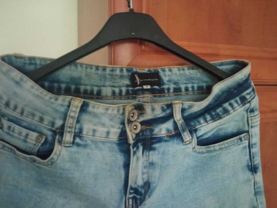 Spodnie jeansowe M