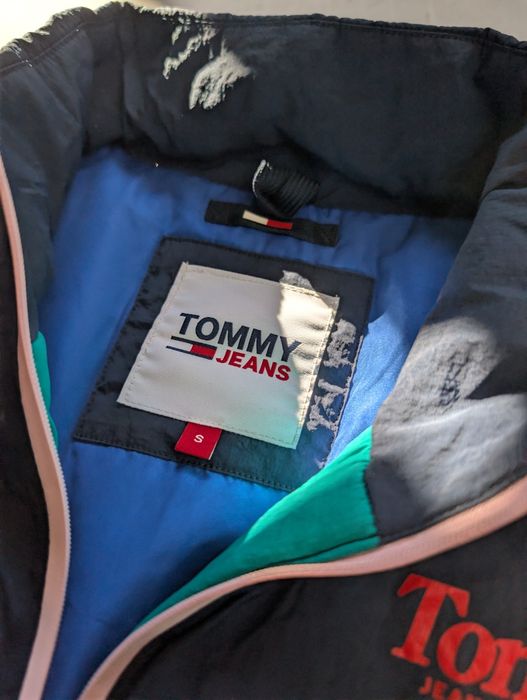 Seledynowa lekka kurtka Tommy Jeans Hilfiger light jacket wiatrówka