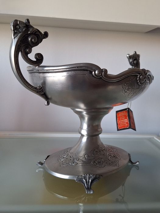 Taça em estanho puro (nova)
