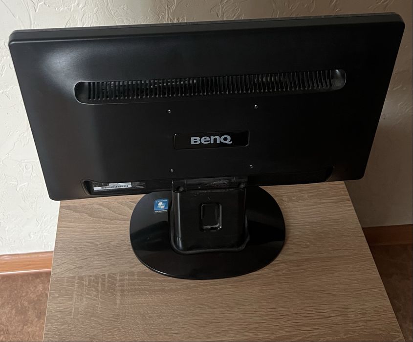 Монитор: BENQ G925HDA