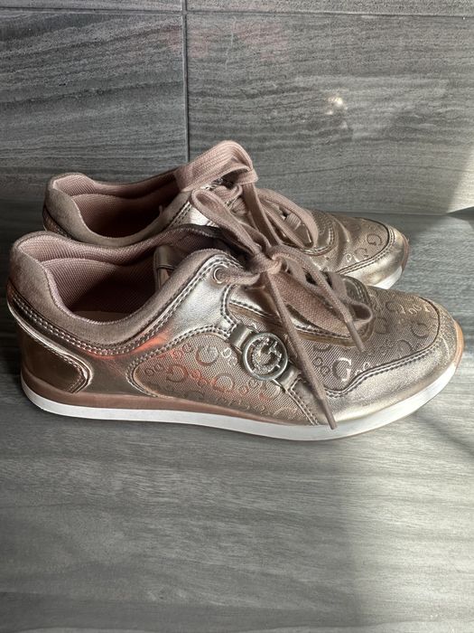 GUESS guess buty 37,5