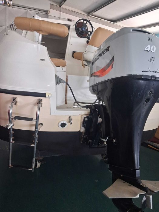 barco QUICKSILVER 460 com motor MARINER 40HP 4 Tempos