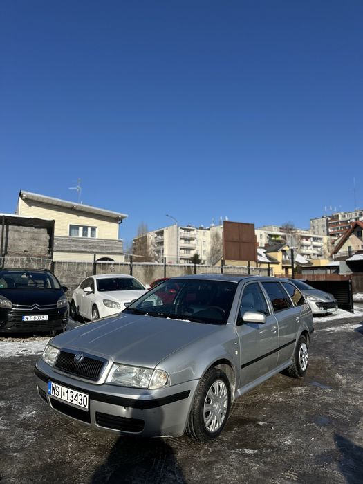 Skoda Octavia Tour 2.0 benzyna/klima/wspomaganie