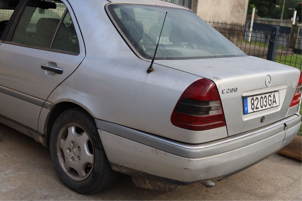 Mercedes benz c200
