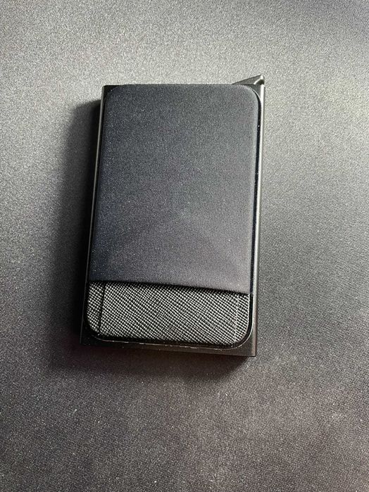 Porta Cartões Premium para até 8 Cartões