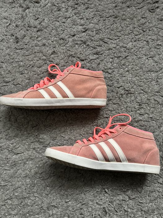 różowe buty adidas adria mid