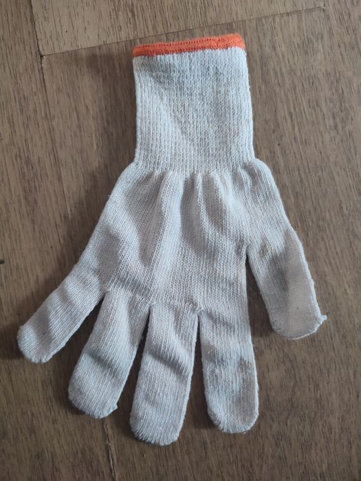 Sprzedam rękawice, r. 10, nowe!