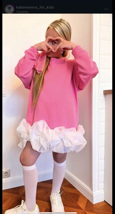 Плаття з трояндами