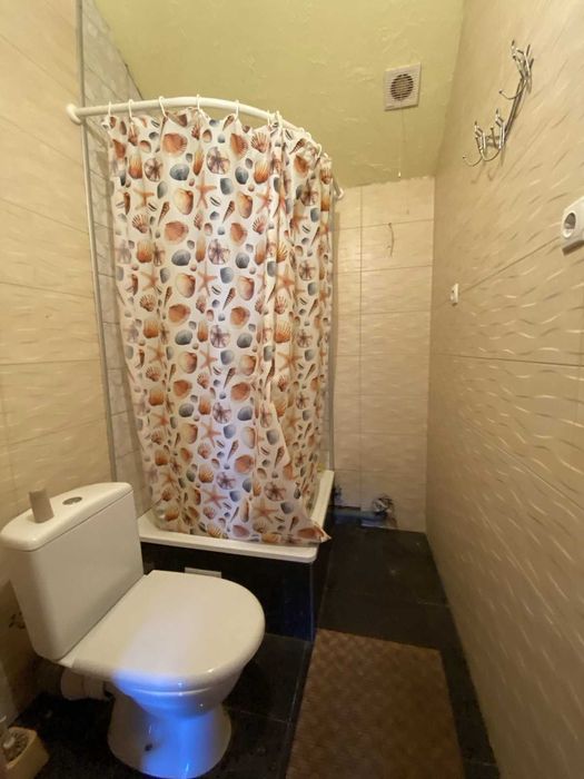 Продаєься 2- поверховий  будинок. Лариса