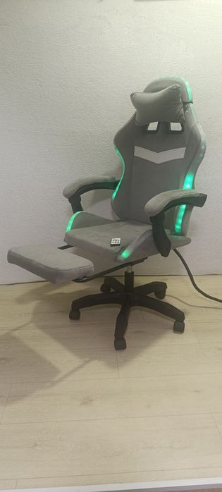 Игровое кресло с RGB-подсветкой