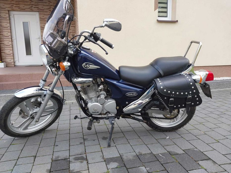 Sprzedam motocykl Daelim 125.